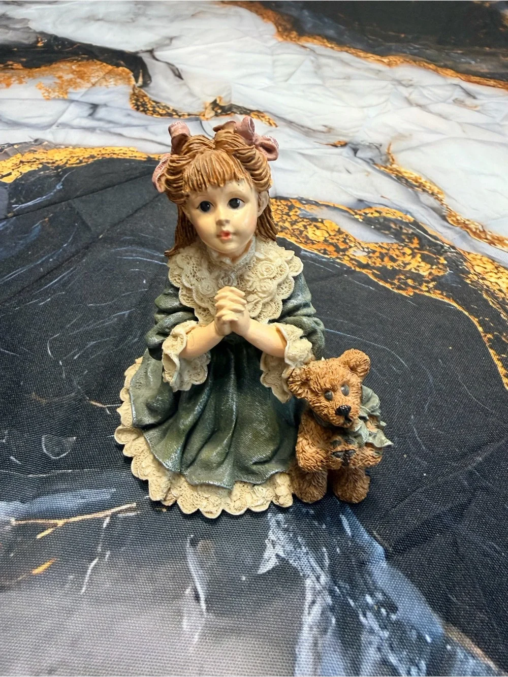Yesterday’s Child Teresa & John figurine